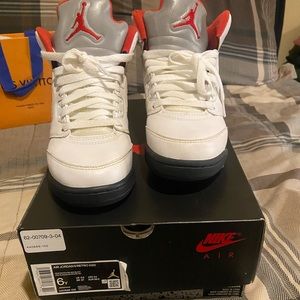 Jordan 5 sneakers